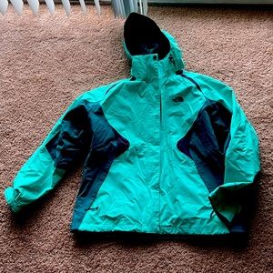 Teal North Face Snow jack with ability to add insert.